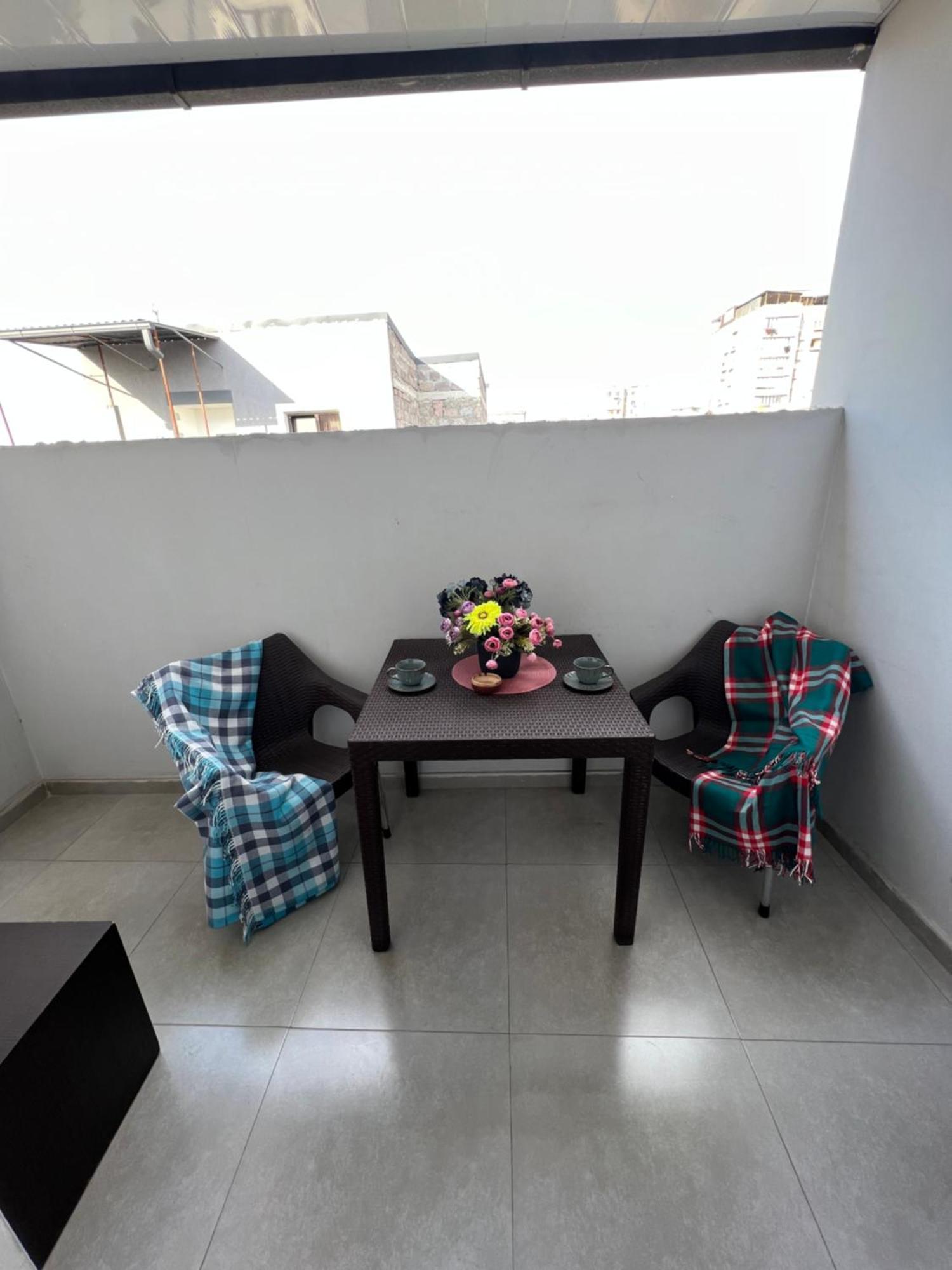 Cosy With Good Location Self Check In Apartment